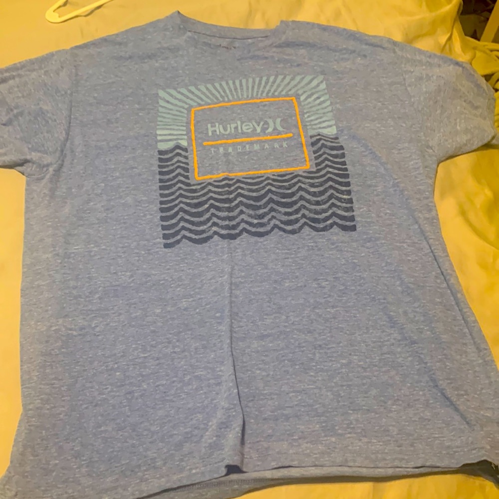 Hurley TEE . Lg and lightly worn